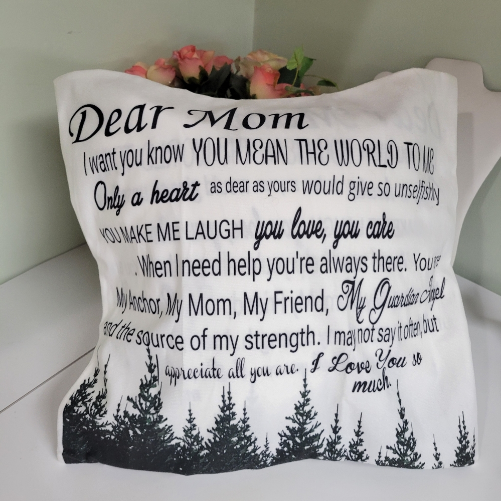 "MOM" CUSTOM DOWN  ALTERNATIVE LARGE 20X20  decorative pillow.